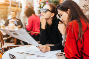 Diploma vs degree in fashion designing, comparing fashion courses and career opportunities for aspiring designers in Bangalore.